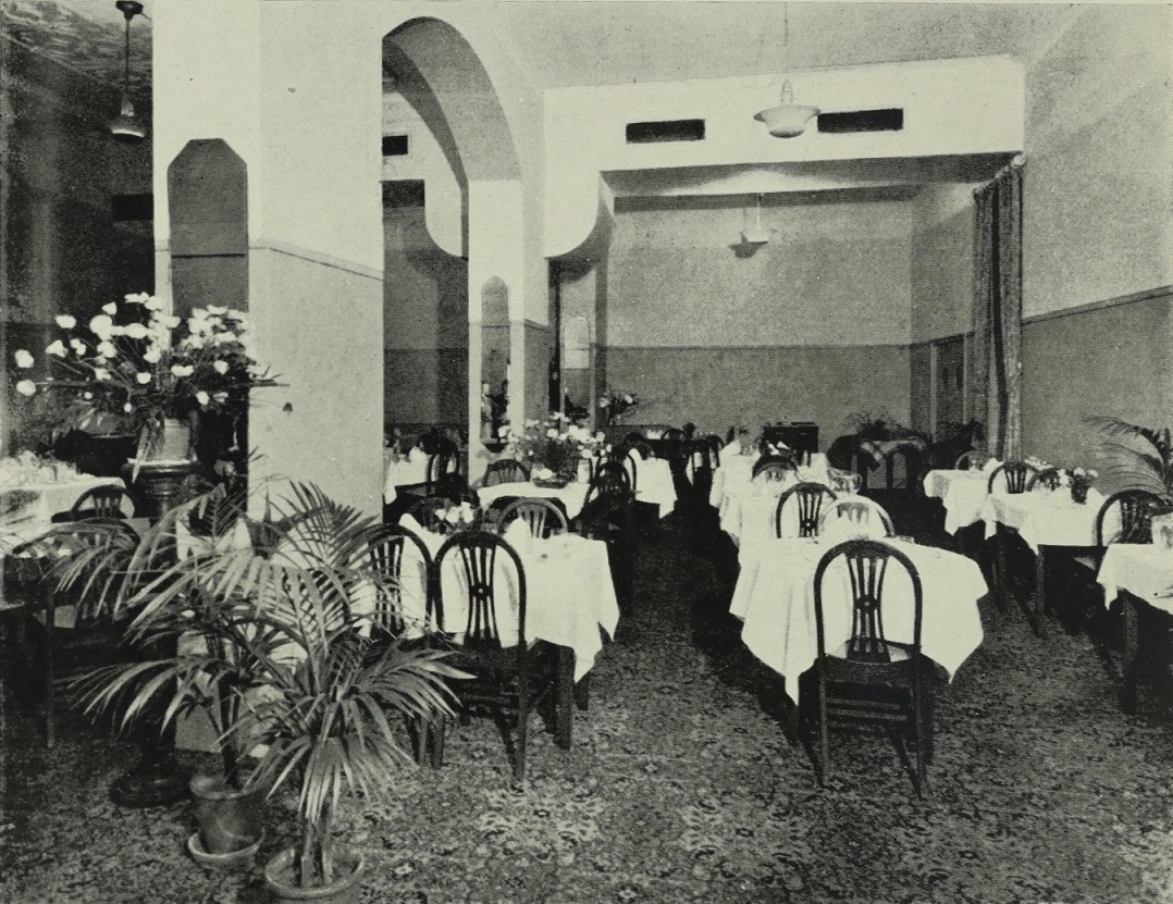 L\'Hermitage restaurant, 1942